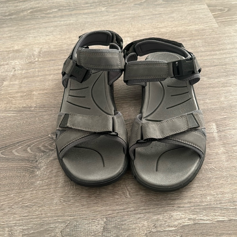 Men’s sandals
